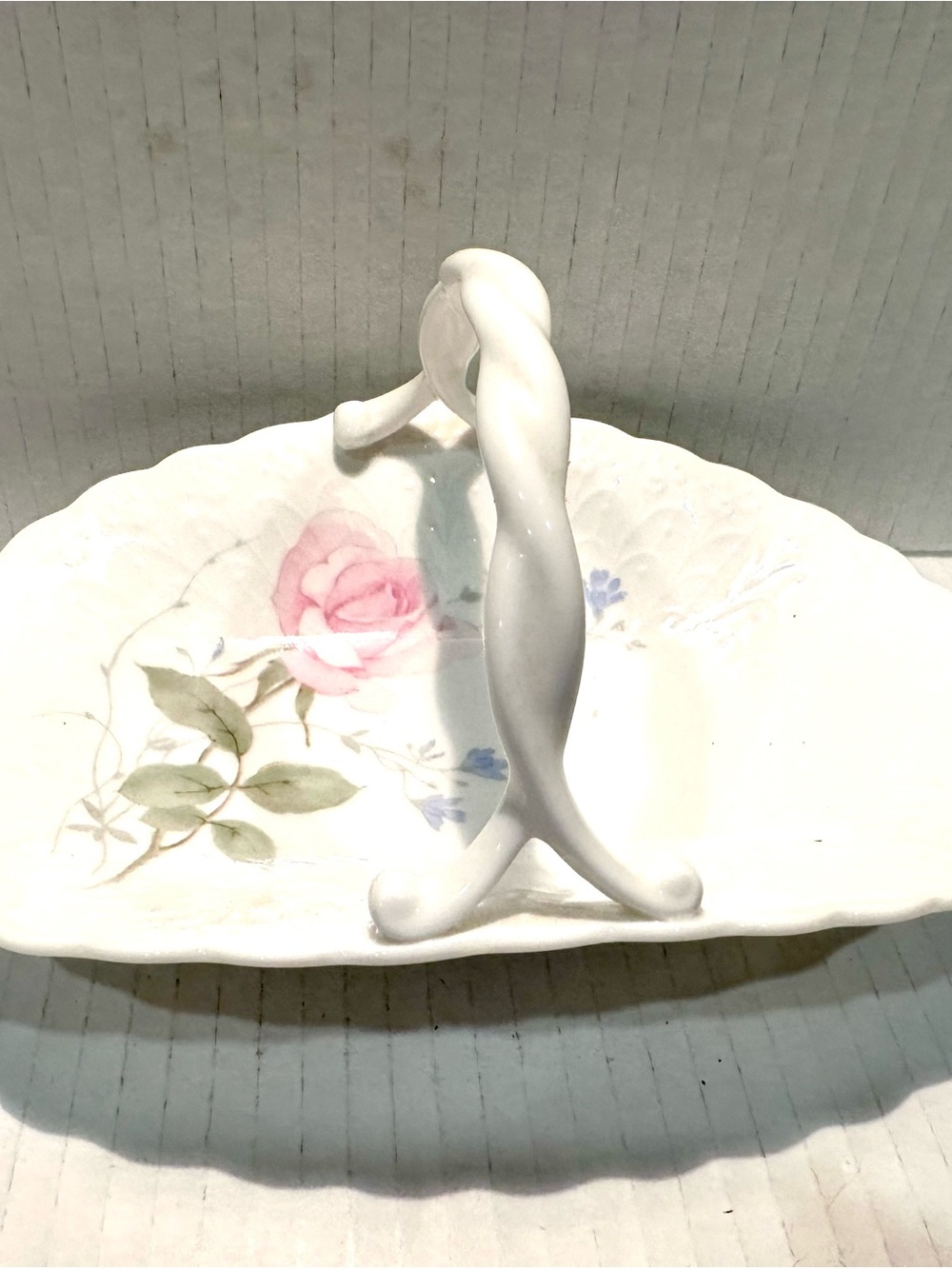 Vintage Porcelain April Rose Mikasa bone China Trinket Basket Dish - Pink Floral